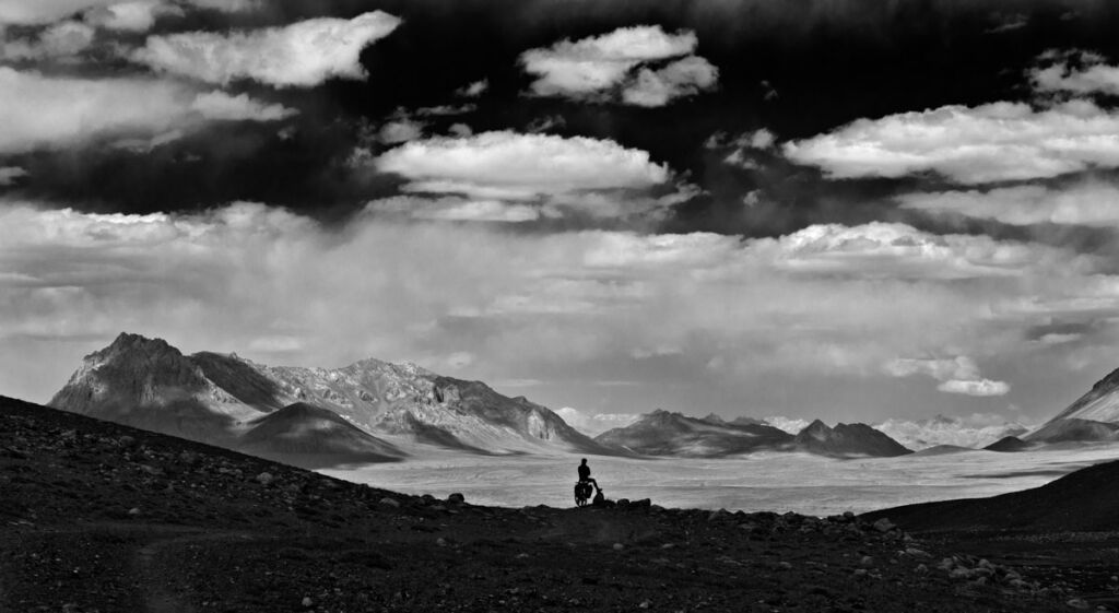 Tajikistan 1139 1140 Kokjijit Kul camp planicie BN