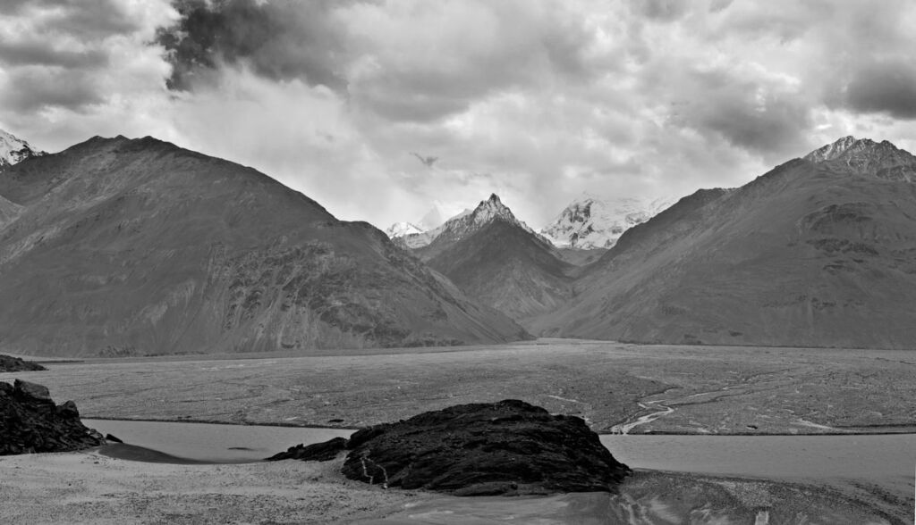 Tajikistan 245 247 Paisaje hacia Langar Hindu Kush BN