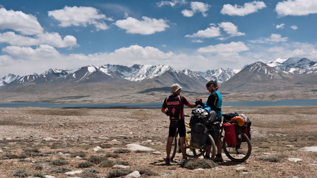 Tajikistan 733 Camp lago Zor Kul 16 9