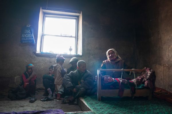 (Tajikistán) 884 Granja, Zor Kul_DxO